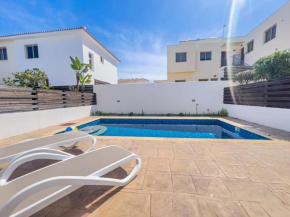 Pernera Seaside Villa - Sun, Sea, Poolside Bliss